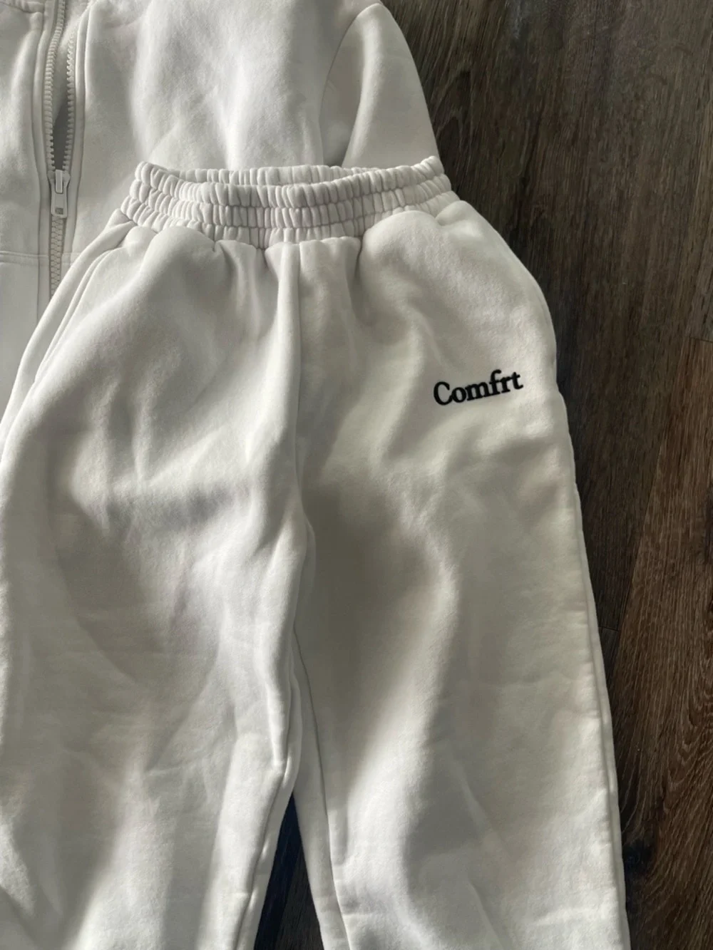 Comfrt | Girls White Cloud Full Zip Hoodie Jogger 2pc Set Loungewear Small
